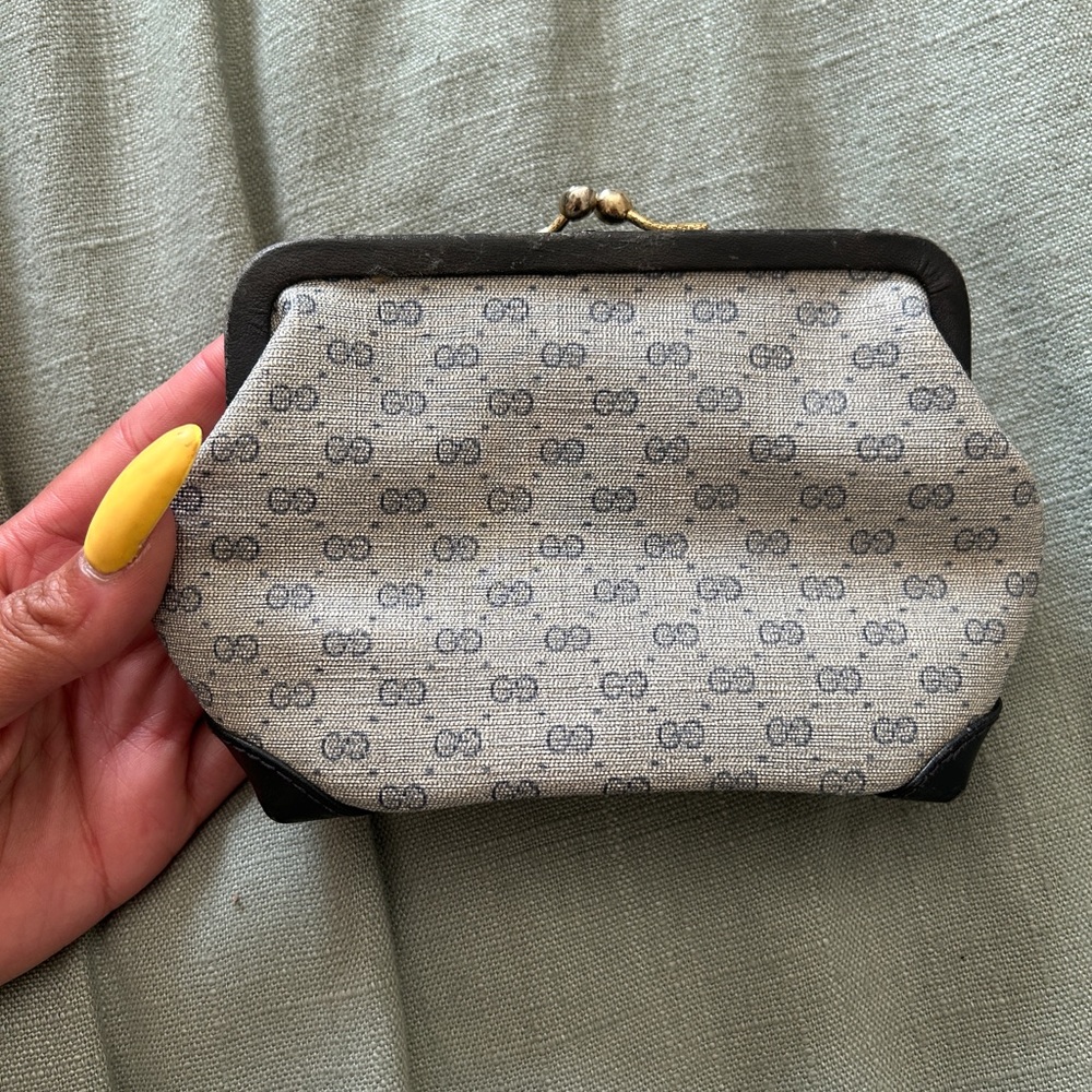 Vintage Gucci change purse